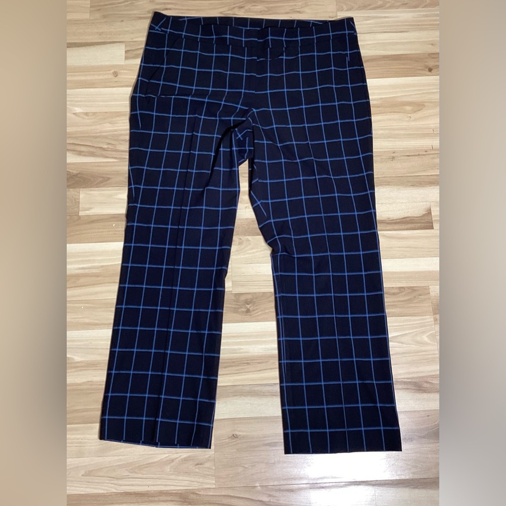 Lane Bryant Black and Blue Patterned Dress Pants Size 20 Long